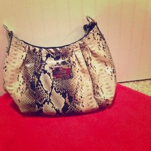 Snakeskin design handbag