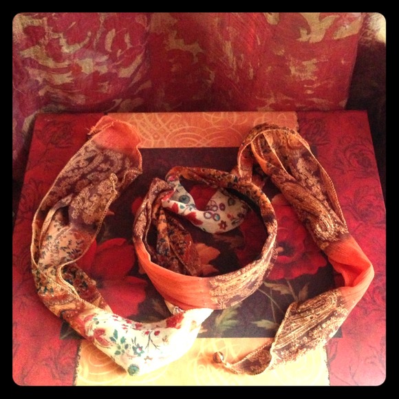 Scarf headband. - Picture 1 of 1