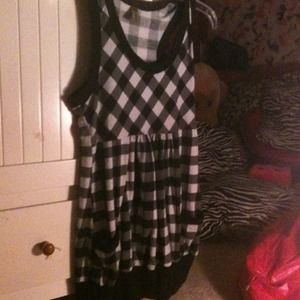 Pattern long tank top with pockets
