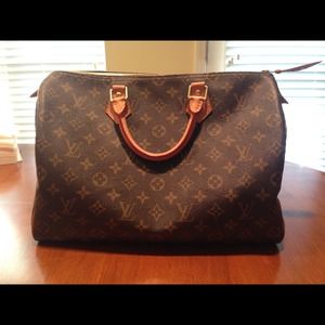 *SOLD* Authentic Louis Vuitton Speedy 35