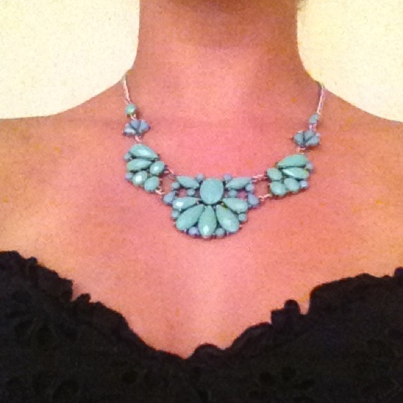 Turquoise and Silver Tone Necklace - Picture 2 of 2