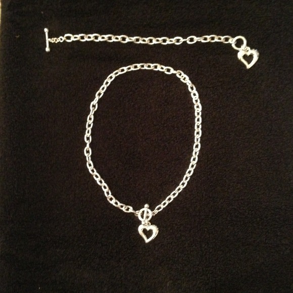 Necklace and bracelet - Picture 1 of 3