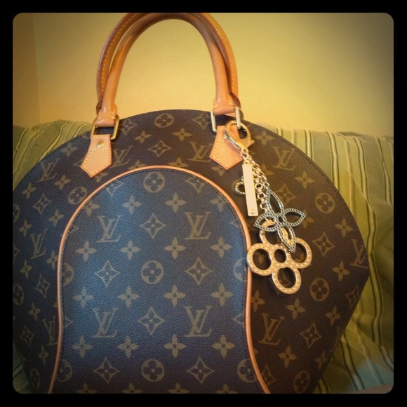 Louis Vuitton Ellipse MM. ** Not For Sale***