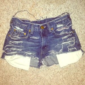 levi super distressed high waisted s