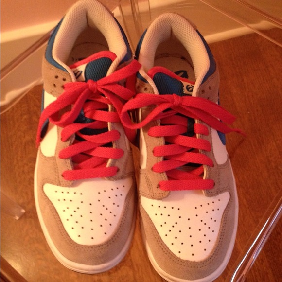 Nike Shoes - NWOT Colorful Nike Sneakers