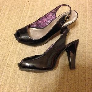 Another pair of black shoes