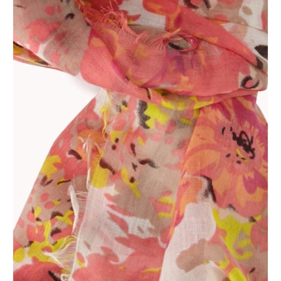 Abstract Scarf - Picture 2 of 2