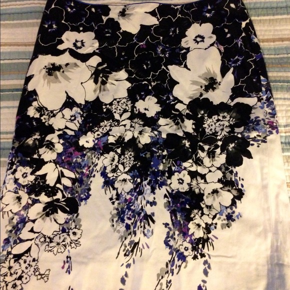 Sold in bundle!! Blue black and purple pencil