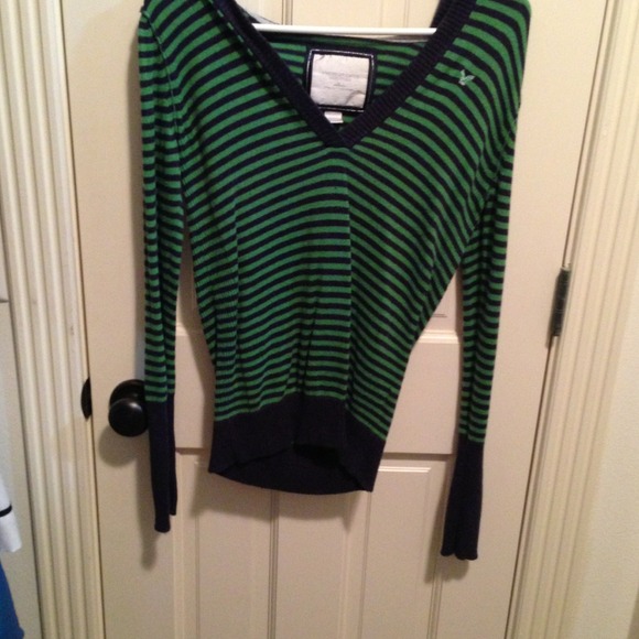 ❌TRADE❌ to jw412 American Eagle hooded sweater