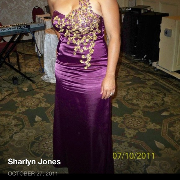 Beautiful purple and gold dress REDUCED - Picture 2 of 4