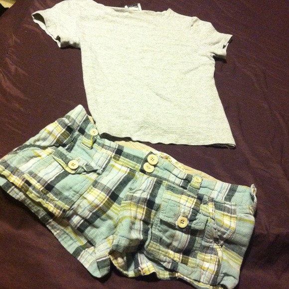 Adorable plaid button shirts! - Picture 1 of 4
