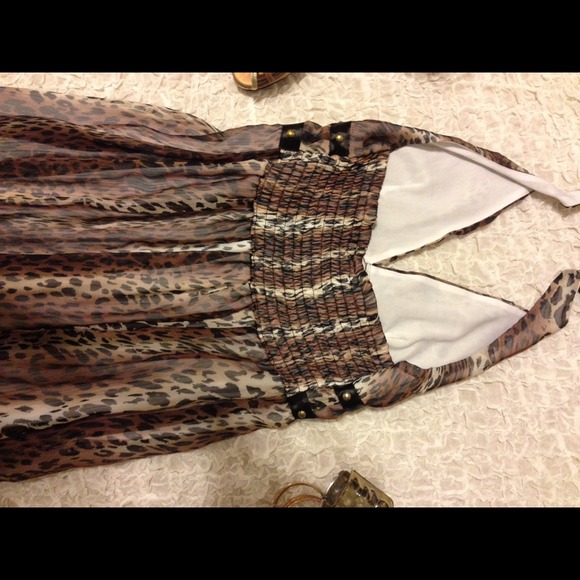 π«SOLD IN BUNDLEπ« - Picture 2 of 4