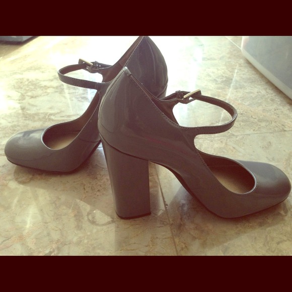 Grey Abound Mary Jane Heels! 👯