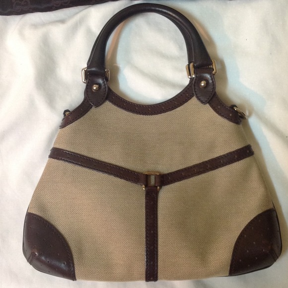 **SOLD**Gucci Brown Leather Canvas Satchel! - Picture 4 of 4