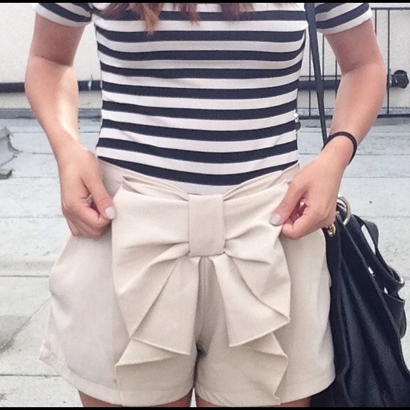 Bow shorts