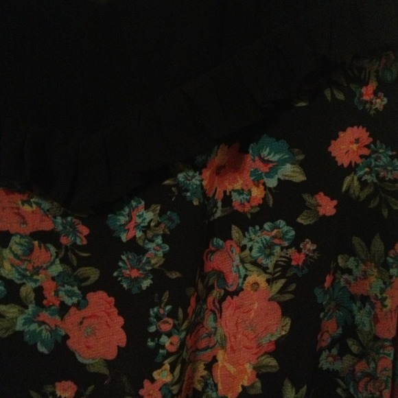 Floral dress - Picture 2 of 4