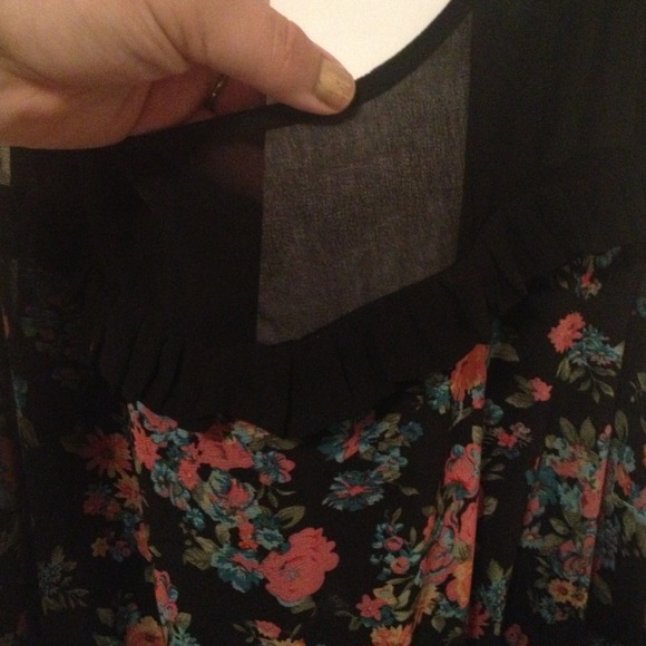 Floral dress - Picture 3 of 4