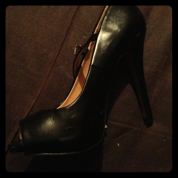 Black peep toe heels