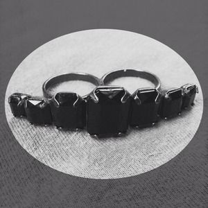 Double Knuckle Black Ring