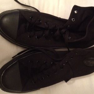 10.5 High Top BLK Converse