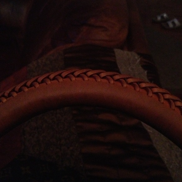 New - Picture 3 of 4