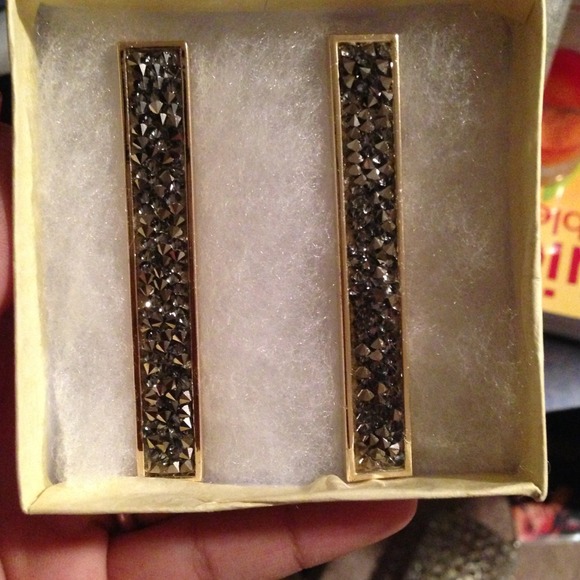 Ear rings