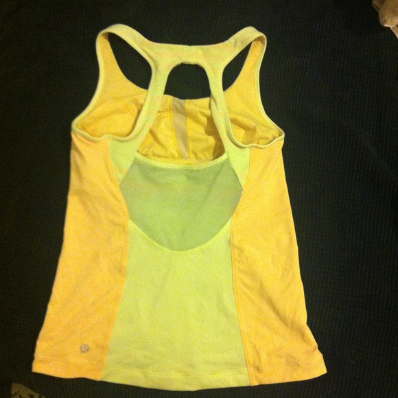 ***SOLD****Lululemon tank