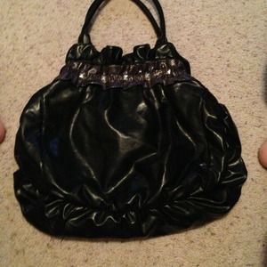 Black with foe snake skin accent