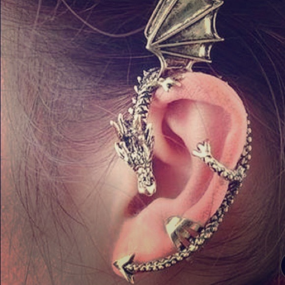 (SOLD) Alloy dragon earring