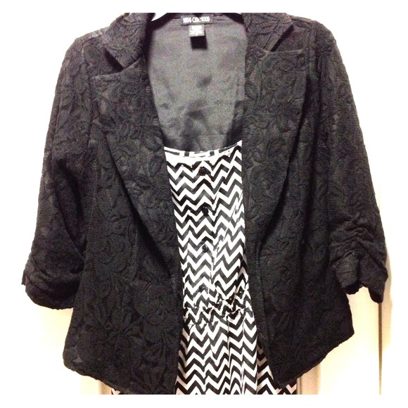 Lace 3/4 sleeve blazer