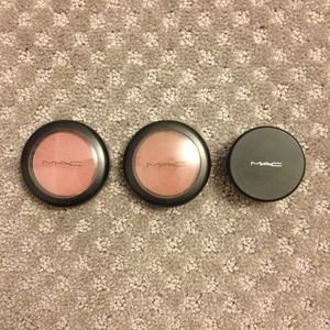 MAC blush bundle with brand new mineralized powder