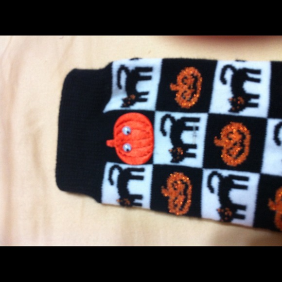 Scary Halloween socks! Never worn - Picture 3 of 3