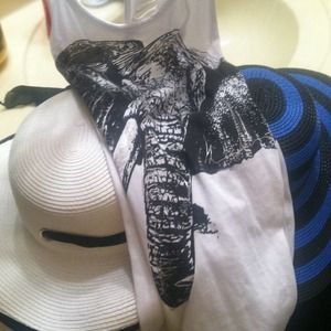 Elephant Tank, White Sun Hat & Blk/Blue Floppy Hat