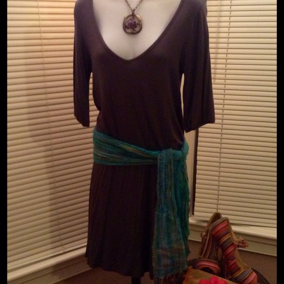 Grey 3/4 length sleeved dress