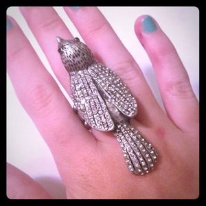 🚫🚫🚫SOLD🚫🚫🚫Adjustable sparrow ring