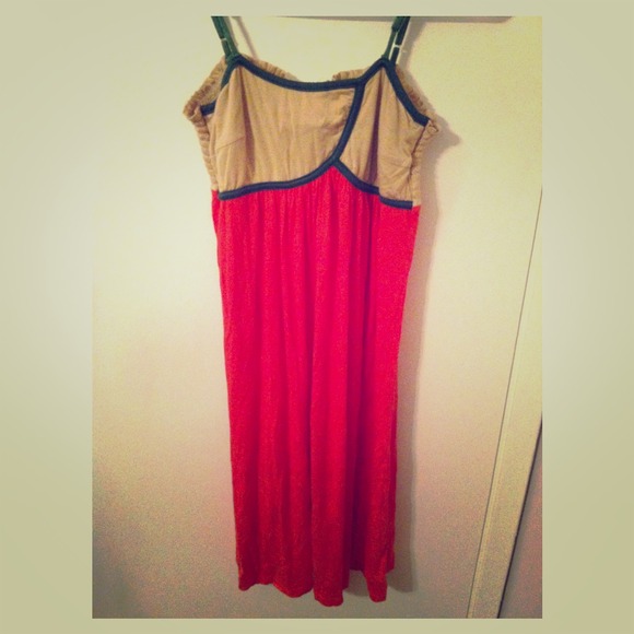 summer dress! M but fits Xs to s runs small