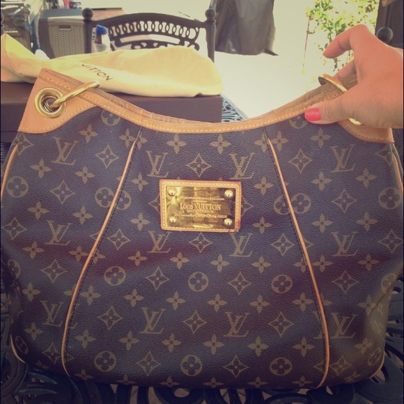 💯✔Louis Vuitton Galliera Pm