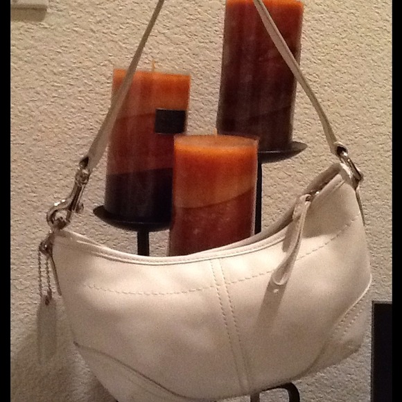 white authentic Coach leather purse