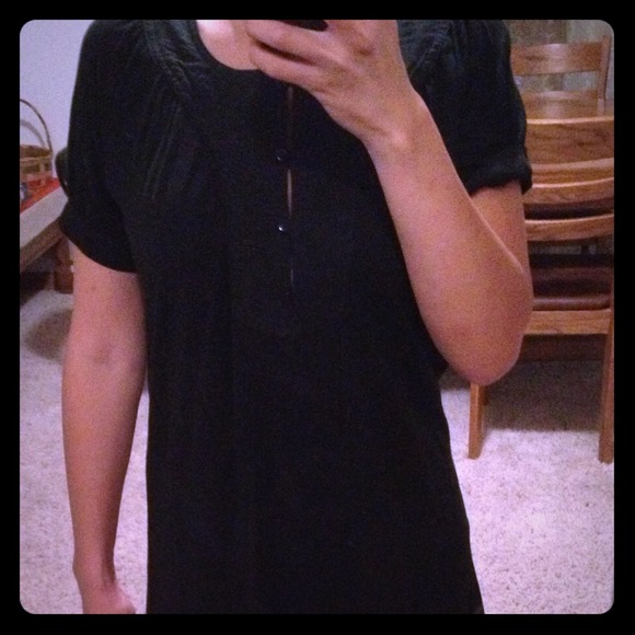 Black casual dress