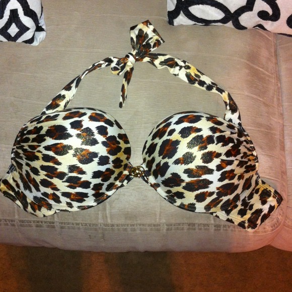 Victoria secret swim top adds to cup sizes