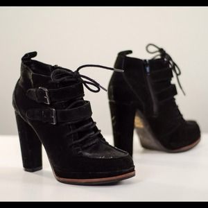 Dolce Vita DV black lace up booties