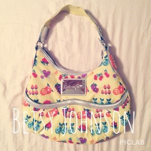 ✨Betsy Johnson bag✨