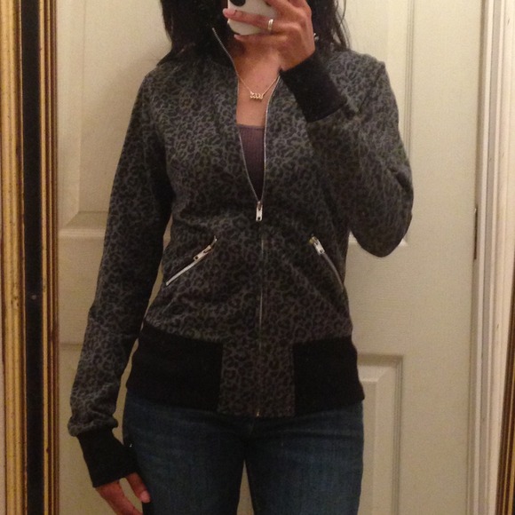 BUNDLED!!! Leopard print zip up hoodie