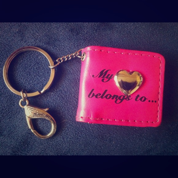 Magnetic Locket Keychain