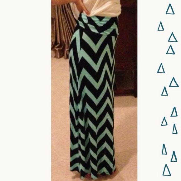**No Longer Available** Chevron Print Maxi Skirt - Picture 3 of 4