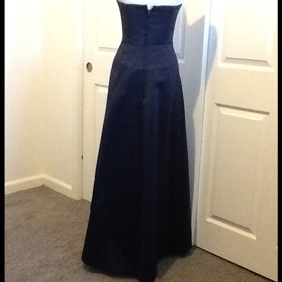 👗 Main Event gown - Picture 4 of 4