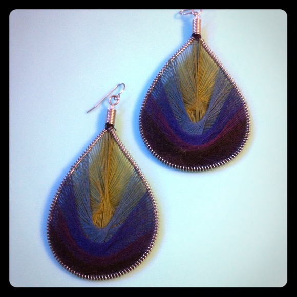 FREE w/ $5+ purchase! Dreamcatcher Earrings