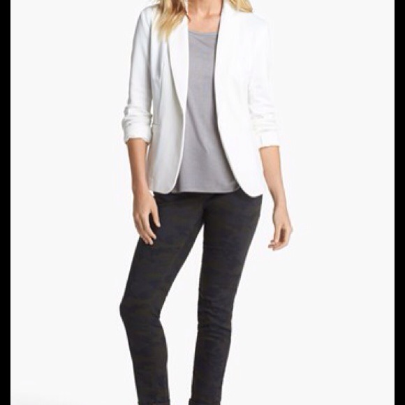 SOLD in bundle White blazer