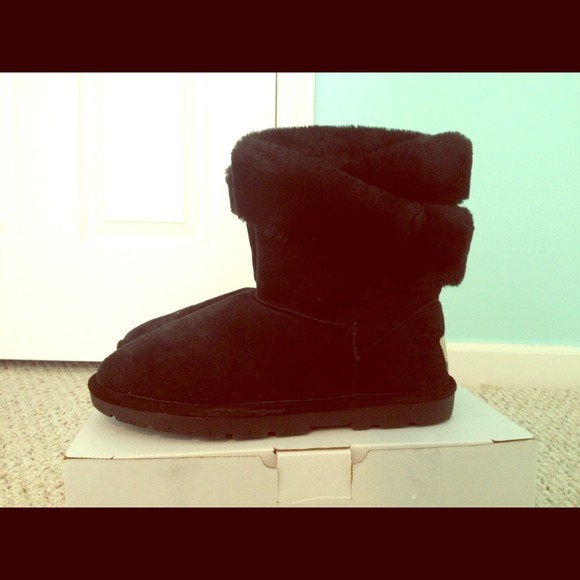 Boots with fur inside