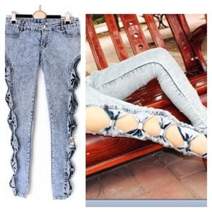 Bow jeans
